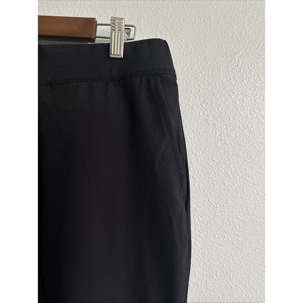 Tommy Bahama Everyday Active Lightweight Pant size Large in Black - Picture 3 of 9